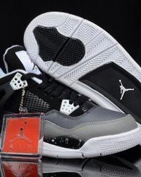 Air Jordan 4 Retro Fear Pack