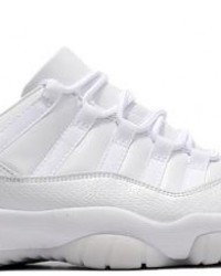 Air Jordan 11 Low Frost White