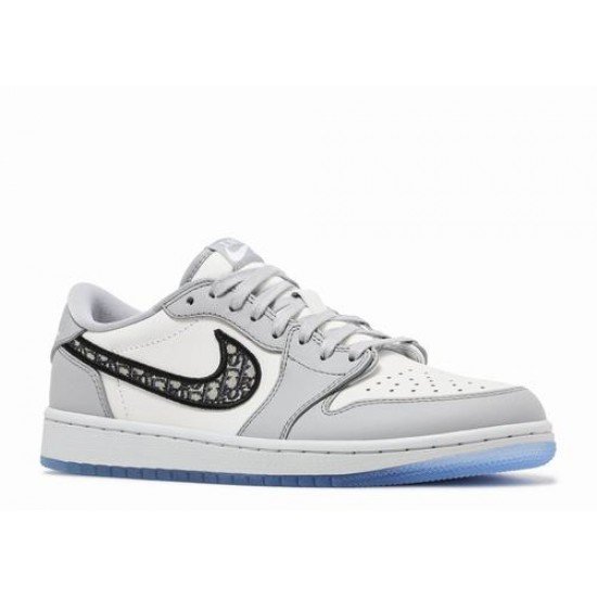 Air Jordan 1 Retro Low Wolf Grey