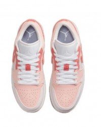 Wmns Air Jordan 1 Low SE Mighty Swooshers