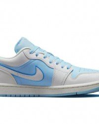 Wmns Air Jordan 1 Low SE Reverse Ice Blue