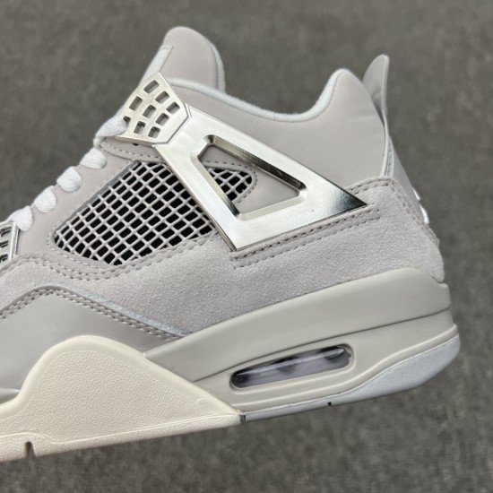 Air Jordan 4 Retro Frozen Moments AQ9129-001