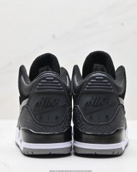 Air Jordan 3 Retro Mid Black 136064-105-1