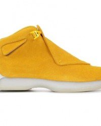 Air Jordan 18 Retro in Yellow Suede